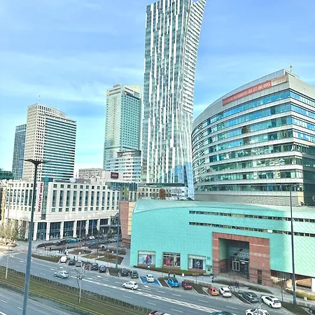 Your Favourite Escape * Varsóvia